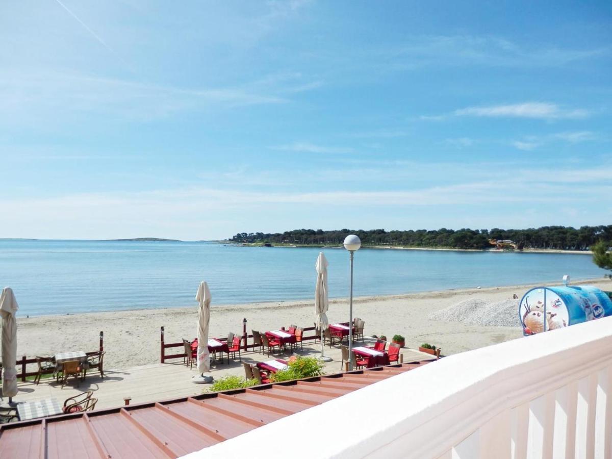 Idila Sea Front Apartments Medolino Esterno foto