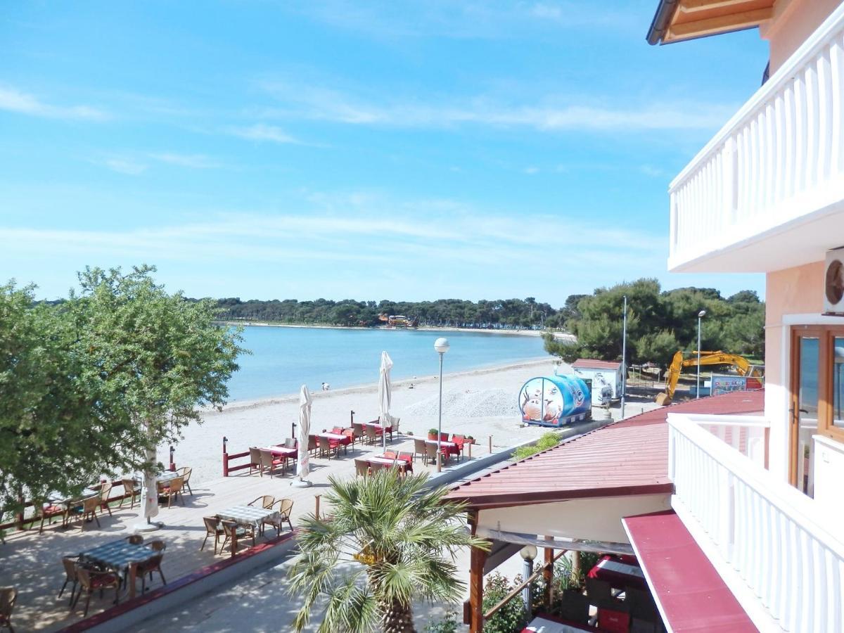 Idila Sea Front Apartments Medolino Esterno foto