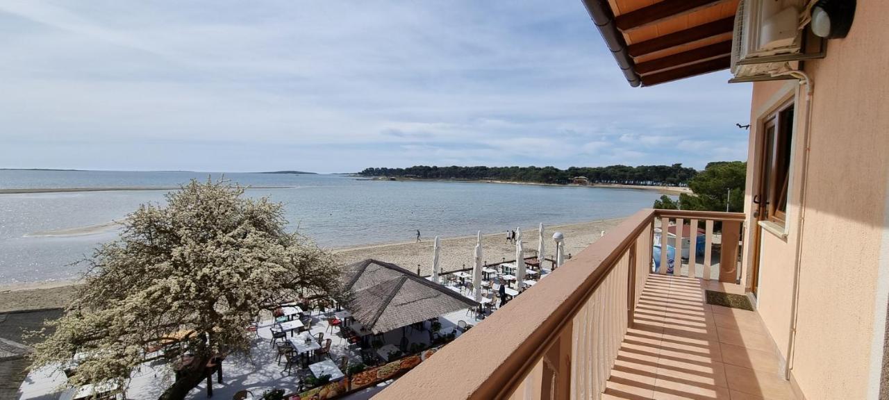 Idila Sea Front Apartments Medolino Esterno foto