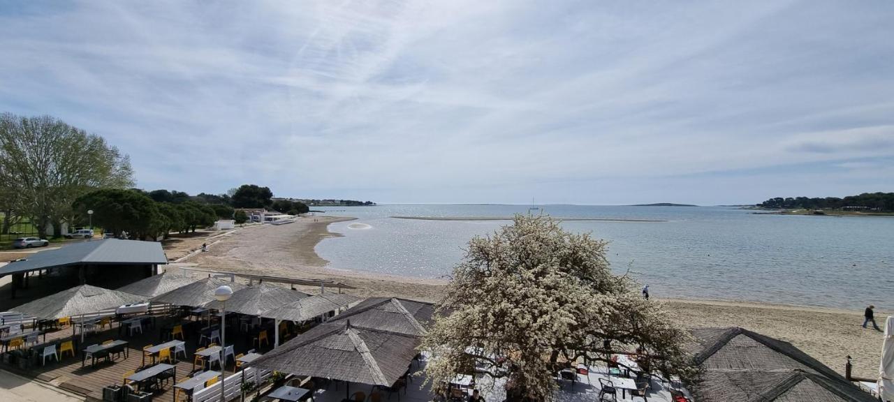Idila Sea Front Apartments Medolino Esterno foto